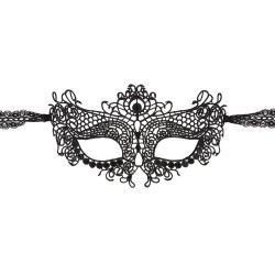 masque en broderies élaborées