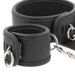FETISH SUBMISSIVE - COLLIER ET MENOTTES EN CUIR VÉGAN AVEC DOUBLURE