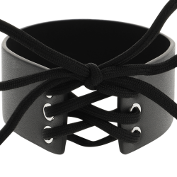 Collier fétiche Lacet Coquette